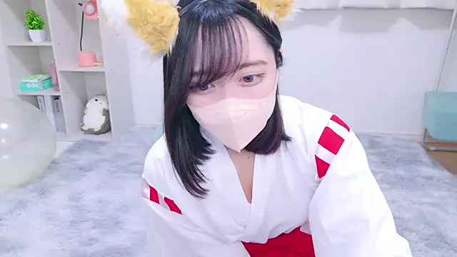 Snapshot of Yurie_ chatting on 2, 1, 2025 Yurie online show from 2, 1, 2025