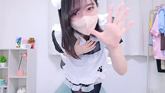 Snapshot of Yurie_ chatting on 8, 1, 2025 Yurie online show from 8, 1, 2025