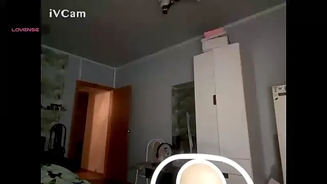 Snapshot of -LauraGold- chatting on 7, 12, 2024 -LauraGold- online show from 7, 12, 2024