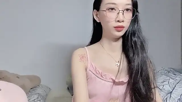 Snapshot of Lili-2 chatting on 2, 6, 2026 Lili-2 online show from 2, 6, 2026