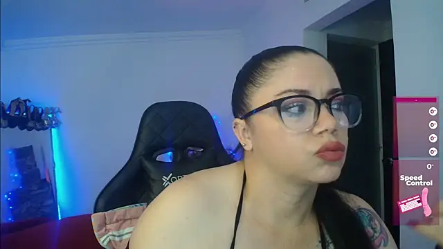 Snapshot of Madame_Shein_ chatting on 14, 12, 2024 Madame Shein  online show from 14, 12, 2024