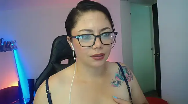 Snapshot of Madame_Shein_ chatting on 17, 2, 2025 Madame Shein  online show from 17, 2, 2025