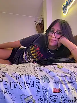 Snapshot of AleFantasy0001 chatting on 8, 4, 2026 AleFantasy0001 online show from 8, 4, 2026