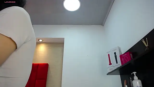 Melodi Roux online show from 24, 3, 2026