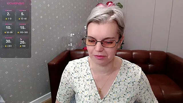 Cutie Erikaa1 online show from 13, 3, 2026