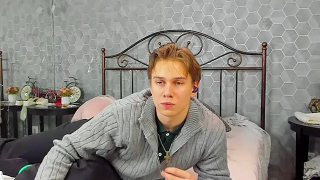 Marcus Swampov online show from 1, 1, 2025