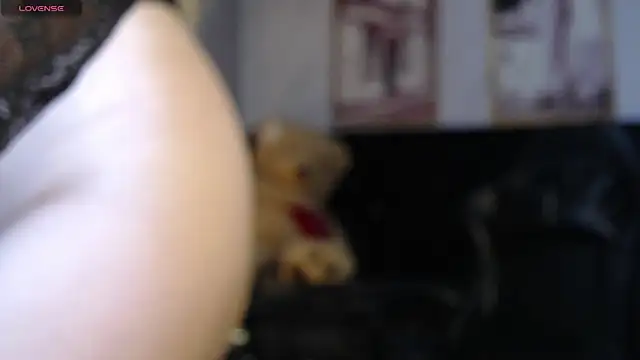 Kitty fox b online show from 21, 3, 2025