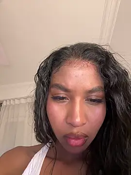 IamCrystal2 online show from 23, 4, 2026