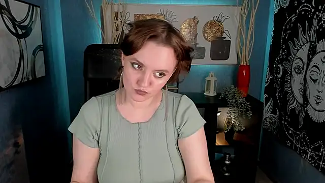 Lella Ryann  online show from 5, 3, 2025