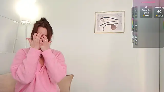 Lella Ryann  online show from 17, 10, 2025