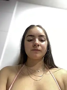 imlindapink online show from 17, 2, 2025