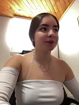 imlindapink online show from 3, 3, 2025