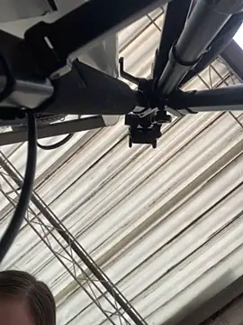 imlindapink online show from 9, 4, 2026