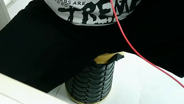 XiaoGuoGuo284512 online show from 23, 12, 2025