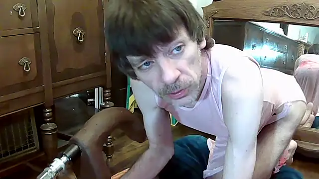 MaxJr8008 online show from 11, 10, 2025