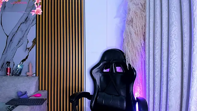 JulietaKane online show from 25, 11, 2025