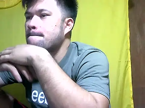 Snapshot of HairyHottestpinoyHandsome chatting on 9, 7, 2026 HairyHottestpinoyHandsome online show from 9, 7, 2026