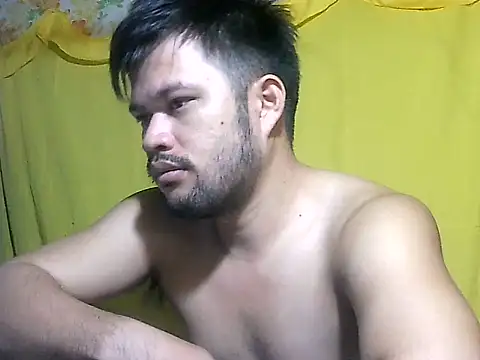 Snapshot of HairyHottestpinoyHandsome chatting on 16, 7, 2026 HairyHottestpinoyHandsome online show from 16, 7, 2026