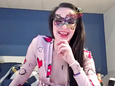 LexiSnowUK online show from 2, 1, 2025