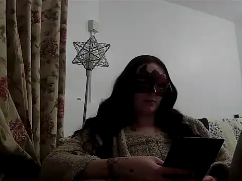 Snapshot of LexiSnowUK chatting on 3, 2, 2026 LexiSnowUK online show from 3, 2, 2026