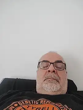 Snapshot of Satiro_Sevilla chatting on 21, 4, 2026 Satiro Sevilla online show from 21, 4, 2026
