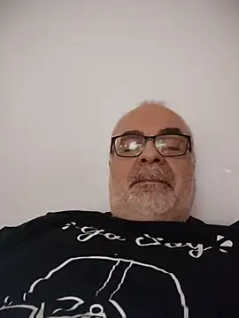 Snapshot of Satiro_Sevilla chatting on 29, 4, 2026 Satiro Sevilla online show from 29, 4, 2026