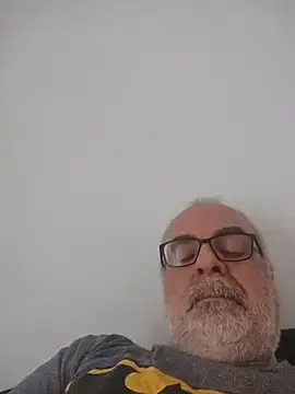 Snapshot of Satiro_Sevilla chatting on 4, 5, 2026 Satiro Sevilla online show from 4, 5, 2026