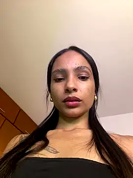 Snapshot of AnnitaSerna_ chatting on 4, 11, 2025 AnnitaSerna online show from 4, 11, 2025