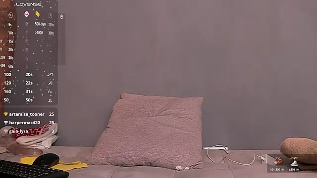 Snapshot of iamcamiloo_ chatting on 13, 12, 2024 iamcamiloo online show from 13, 12, 2024