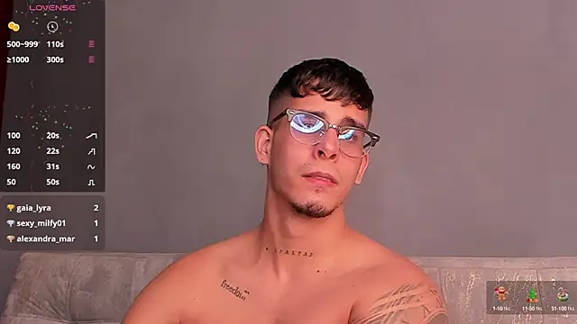Snapshot of iamcamiloo_ chatting on 27, 12, 2024 iamcamiloo online show from 27, 12, 2024