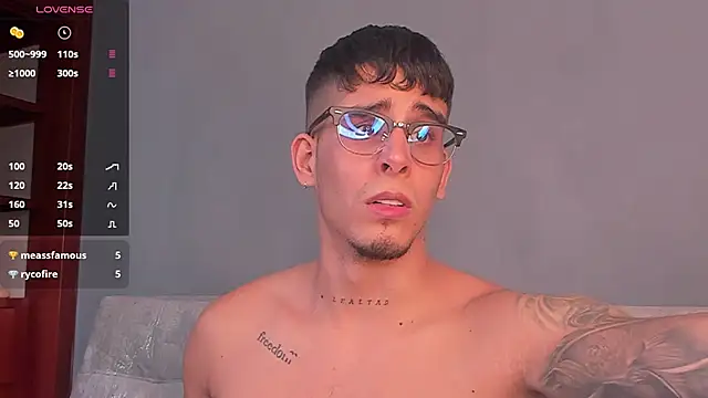 Snapshot of iamcamiloo_ chatting on 28, 12, 2024 iamcamiloo online show from 28, 12, 2024