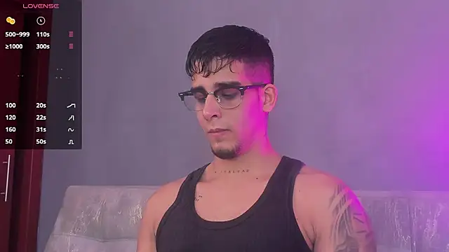Snapshot of iamcamiloo_ chatting on 9, 1, 2025 iamcamiloo online show from 9, 1, 2025