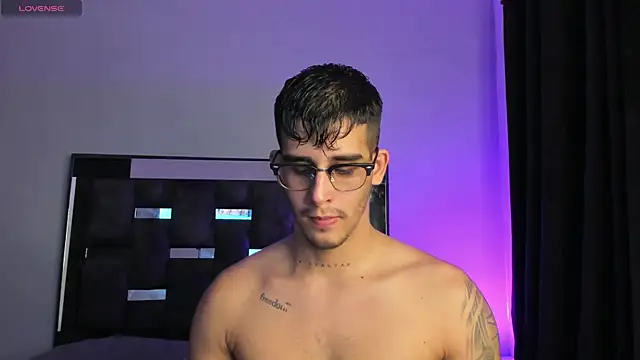 Snapshot of iamcamiloo_ chatting on 15, 3, 2025 iamcamiloo online show from 15, 3, 2025