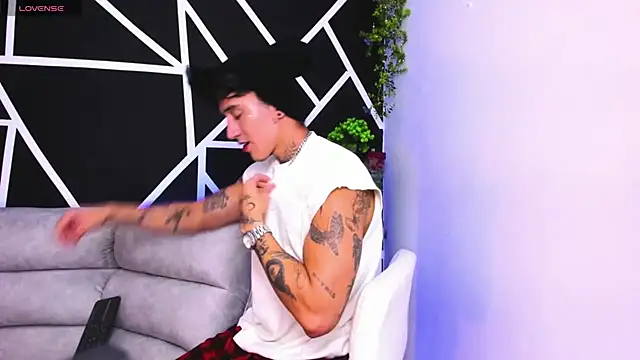 JUSTIN FULLER1 online show from 16, 2, 2025