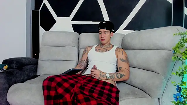 JUSTIN FULLER1 online show from 8, 11, 2025