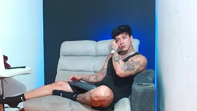 Snapshot of JUSTIN_FULLER1 chatting on 19, 5, 2026 JUSTIN FULLER1 online show from 19, 5, 2026