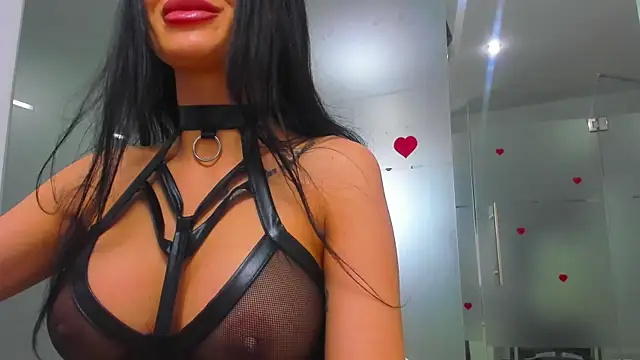 Queenrafaella online show from 20, 5, 2026