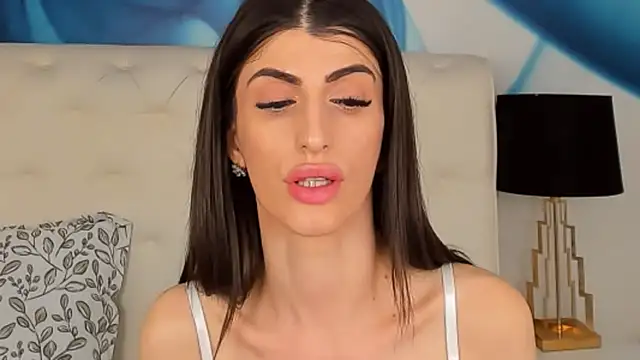 SkinnyDolly online show from 16, 3, 2025