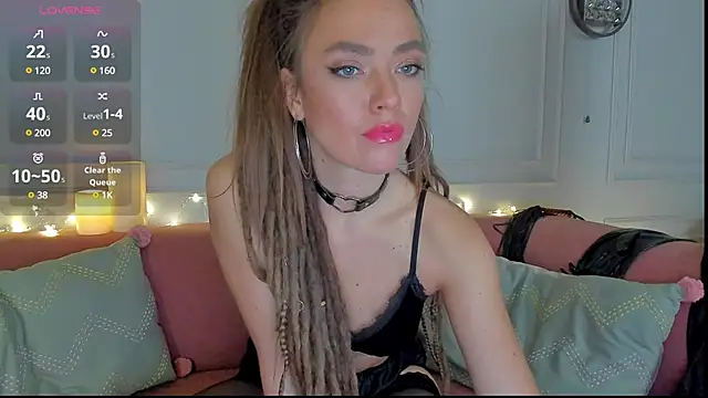 KellyFouler online show from 6, 12, 2024