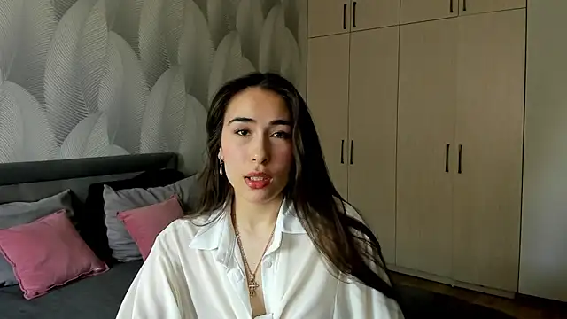 Snapshot of Bambiii_bby chatting on 17, 6, 2026 Bambiii bby online show from 17, 6, 2026