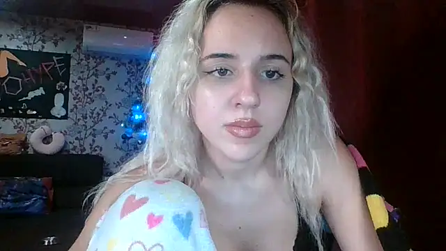 Puregirlaa online show from 28, 1, 2025