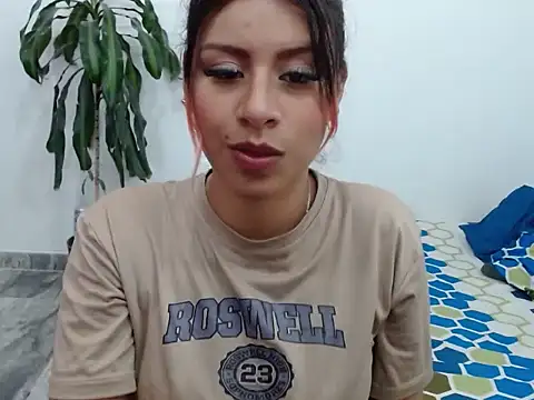 Snapshot of maye_dan chatting on 19, 2, 2025 maye dan online show from 19, 2, 2025