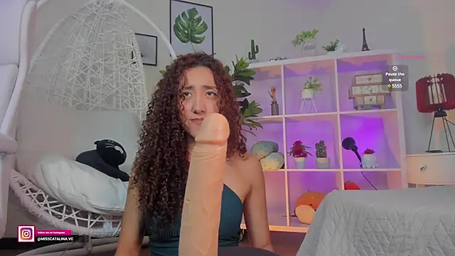 miss catalinaa online show from 15, 1, 2025