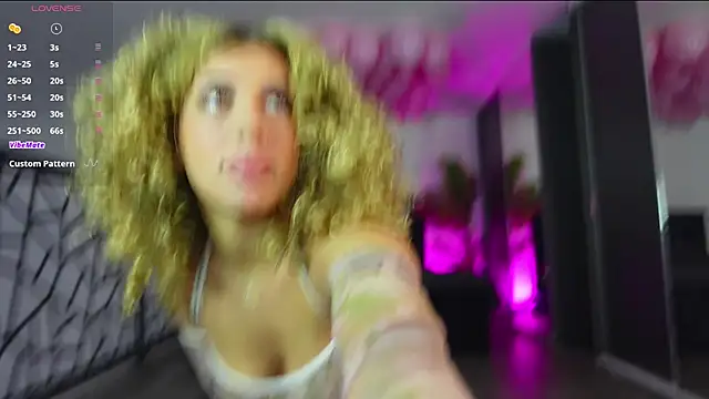 CurlyAnt0 online show from 19, 2, 2026