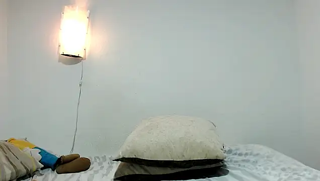 carolina linarez69 online show from 5, 1, 2025