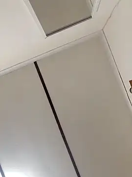 contagiousqueen online show from 16, 4, 2026