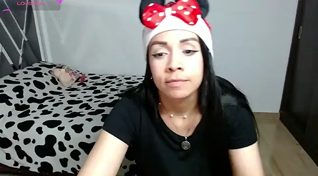 Snapshot of Amber_Lovely chatting on 18, 12, 2024 Amber Lovely online show from 18, 12, 2024