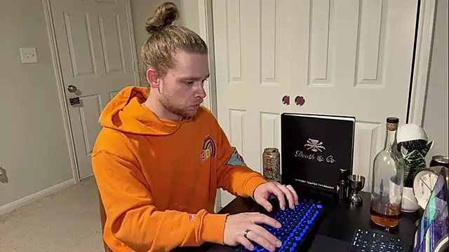 Snapshot of DaddydayDrinkzz chatting on 13, 3, 2025 DaddydayDrinkzz online show from 13, 3, 2025