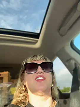Snapshot of Babette_xox chatting on 2, 6, 2026 Babette xox online show from 2, 6, 2026