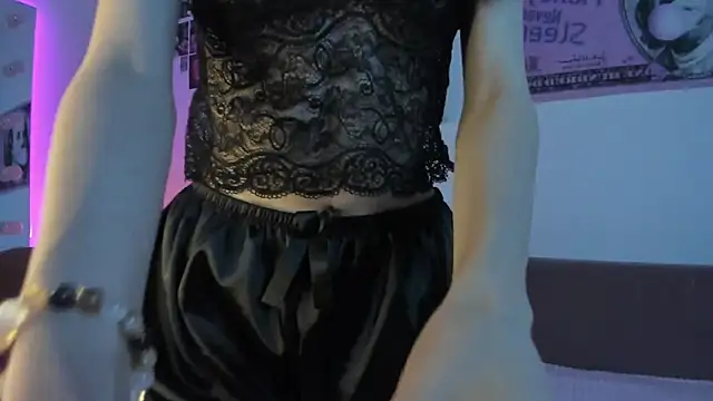 Snapshot of flora_off chatting on 20, 4, 2026 flora off online show from 20, 4, 2026